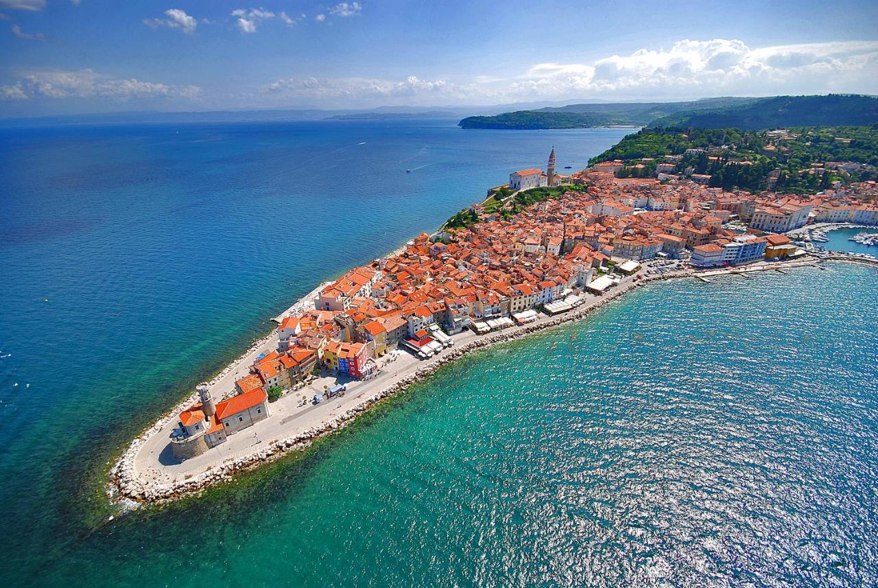 Apart Seaview Пиран Екстериор снимка